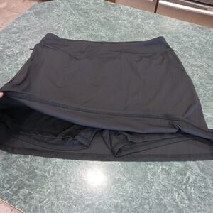 Soothfeel Golf Skort Womens XXL Black Athletic Zip Pockets Attached Shorts NWT